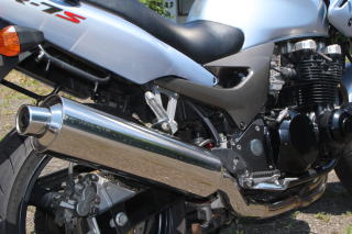 レンタルバイク750ccクラスのご紹介「カワサキZR-7S」