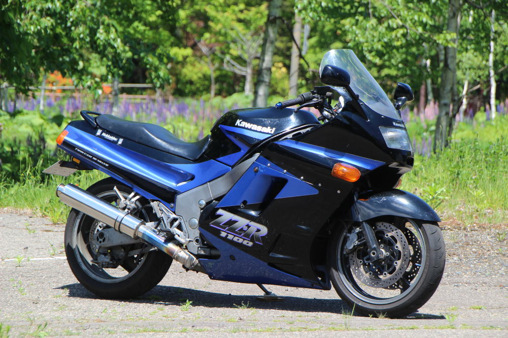 レンタルバイク1100ccクラスのご紹介「カワサキZZR1100 C型」